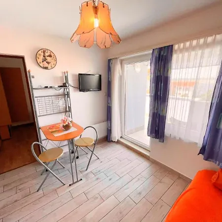 Charming In With Sea View - 35 M² Appartement Jadranovo