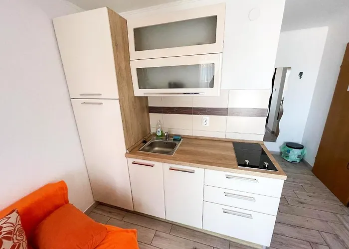 Charming In With Sea View - 35 M² Διαμέρισμα Jadranovo