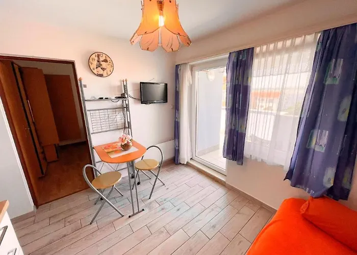 Charming In With Sea View - 35 M² Διαμέρισμα Jadranovo